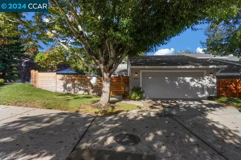 601 Augusta Dr, Moraga, CA 94556 photo 1
