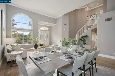 3994 Arbolado Dr, Walnut Creek, CA 94598