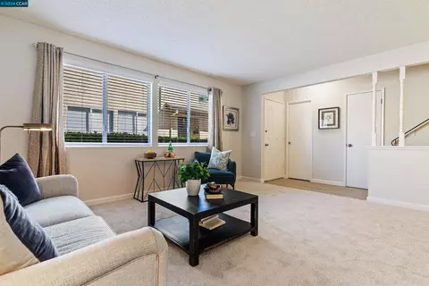 1370 Del Rio Ct #3, Concord, CA 94518
