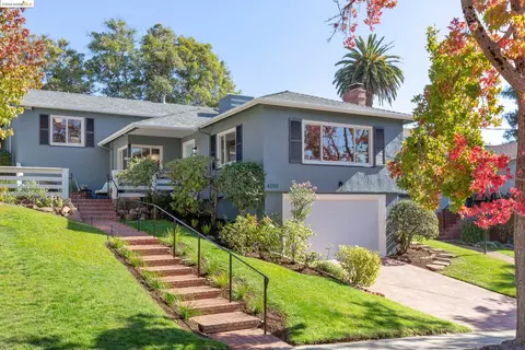 4350 Detroit Ave, Oakland, CA 94619