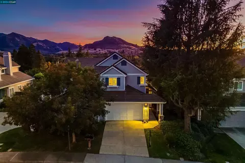 907 Arrowhead Ter, Clayton, CA 94517 photo 1