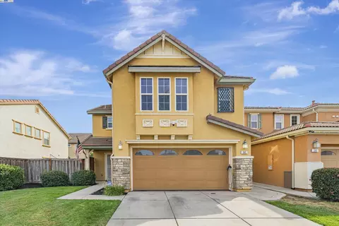 380 Renaissance Ave, Lathrop, CA 95330 photo 1