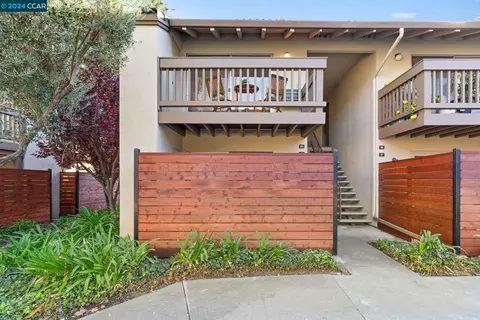 2730 Oak Rd #20, Walnut Creek, CA 94597