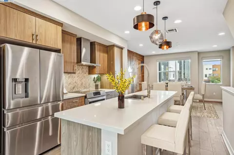 1805 16th St, Oakland, CA 94607 photo 1