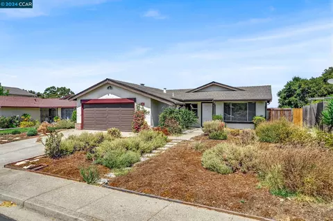 1081 Viewpoint Blvd, Rodeo, CA 94572 photo 1