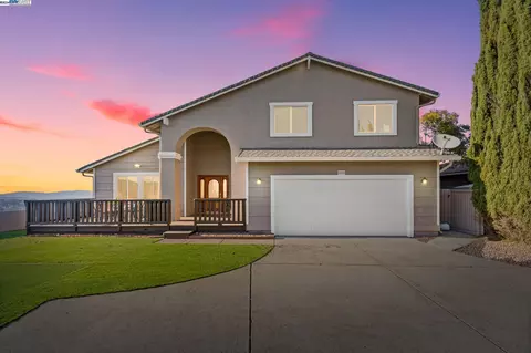 205 Marigold Pl, Hercules, CA 94547 photo 1