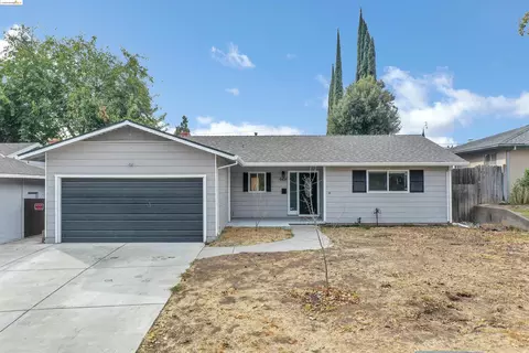 5404 Silver Strand Way, Sacramento, CA 95841