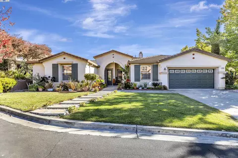 2556 Marshfield Rd, Vallejo, CA 94591 photo 1