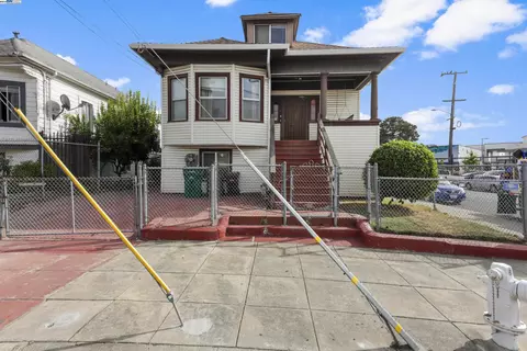 2000 45th Ave, Oakland, CA 94601