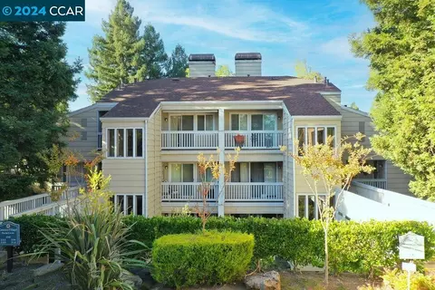 208 Farm Ln, Martinez, CA 94553 photo 1