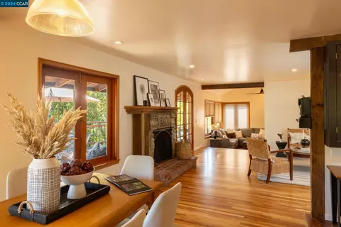21 La Mesa Ln, Walnut Creek, CA 94598