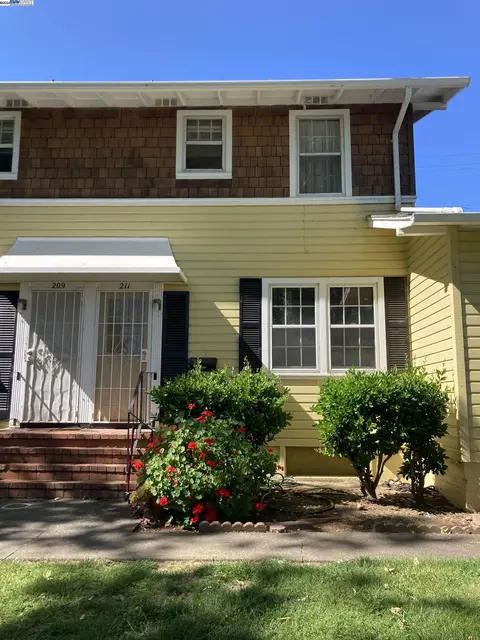 211 Rodgers St, Vallejo, CA 94590 photo 1