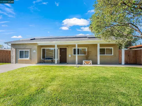 1513 Monroe St, Fairfield, CA 94533 photo 1