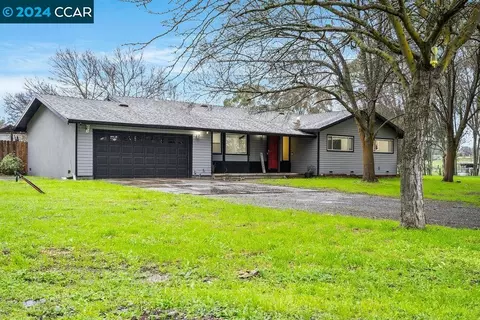 7447 Putman Rd, Vacaville, CA 95688 photo 1