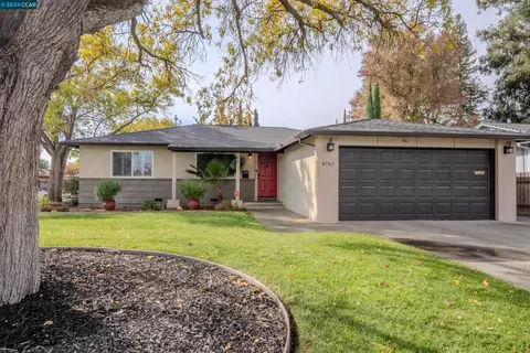 4762 Brookfield Dr, Sacramento, CA 95823