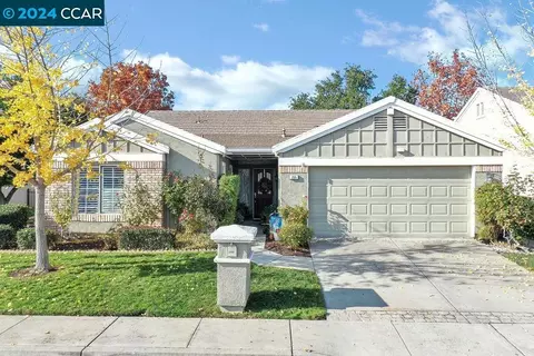 255 Apple Hill Dr, Brentwood, CA 94513