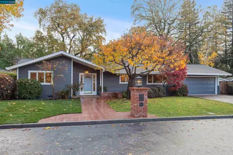 3175 Somerset Dr, Lafayette, CA 94549 photo 1