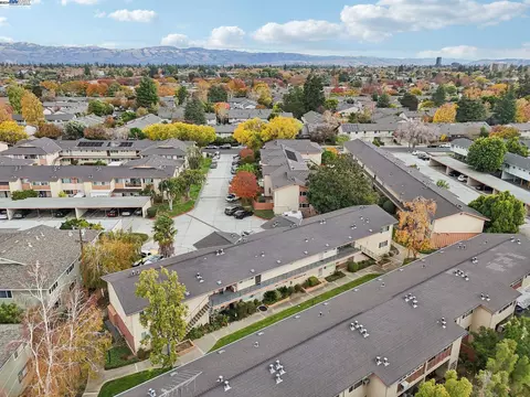 1367 Phelps Ave #2, San Jose, CA 95117