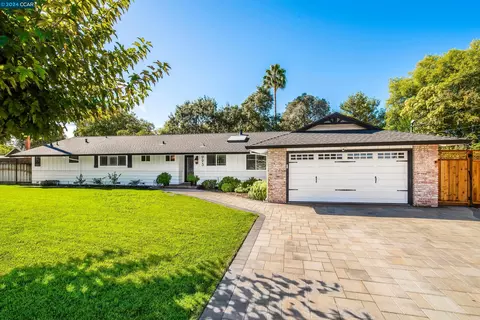 995 Honister Ln, Concord, CA 94518