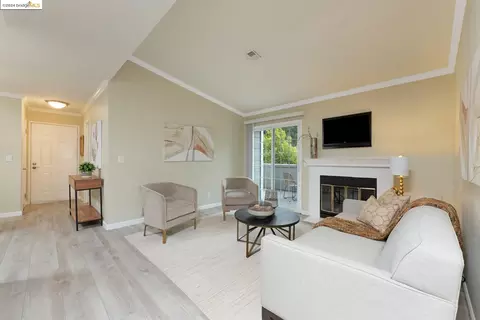 615 Canyon Oaks Dr #F, Oakland, CA 94605