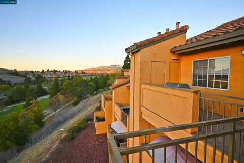 735 Watson Canyon Ct #321, San Ramon, CA 94582