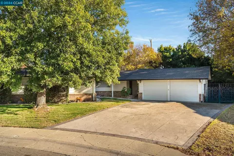730 Deodara Pl, Dixon, CA 95620 photo 1