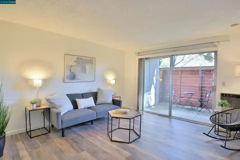 2734 Oak Rd #109, Walnut Creek, CA 94597
