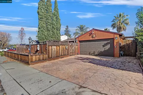 3174 Ida Dr, Concord, CA 94519 photo 1