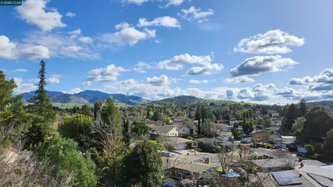 4440 Eagle Peak Rd #D, Concord, CA 94521 photo 1