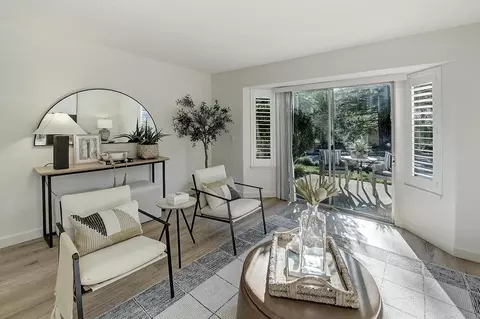 2648 Ptarmigan Dr #4, Walnut Creek, CA 94595