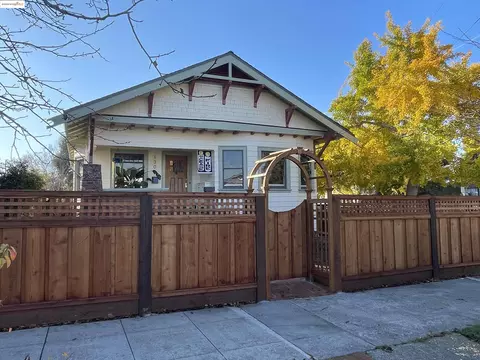 1300 Blake St, Berkeley, CA 94702 photo 1