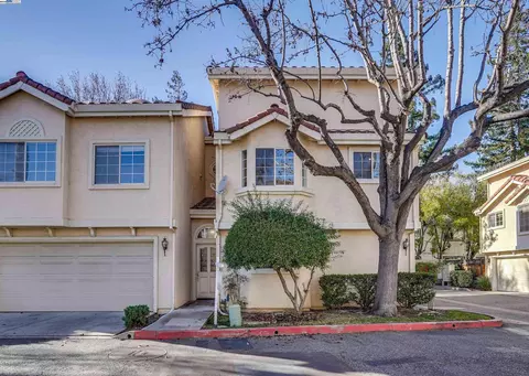 804 Bond Pl, Santa Clara, CA 95051