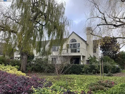 1 Regulus Ct, Alameda, CA 94501 photo 1