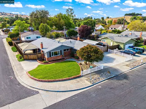 4854 Boxer Blvd, Concord, CA 94521 photo 1
