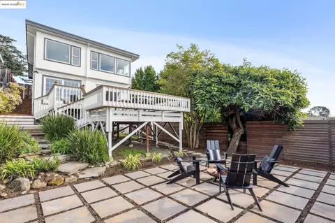 1646 Aqua Vista Rd, Richmond, CA 94805