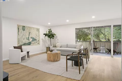 67 Brookwood Rd #16, Orinda, CA 94563