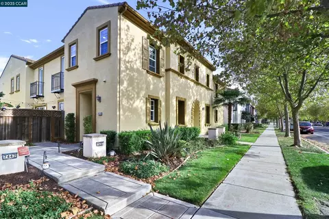 7438 Stoneleaf Rd, San Ramon, CA 94582 photo 1