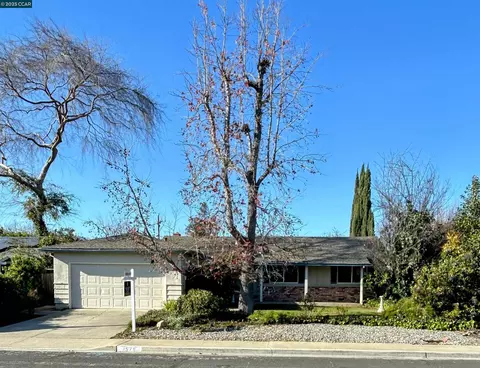 1579 Eve Dr, Concord, CA 94521 photo 1