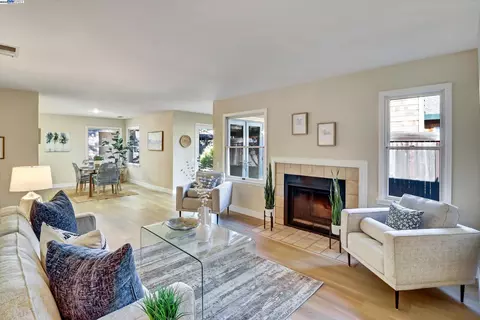222 Centre Ct, Alameda, CA 94502 photo 1