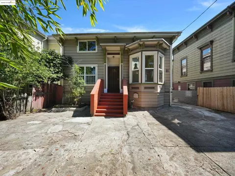 1102 Chester St, Oakland, CA 94607 photo 1