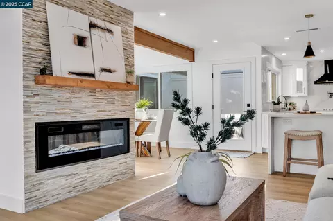 2301 Tice Creek Dr #1, Walnut Creek, CA 94595