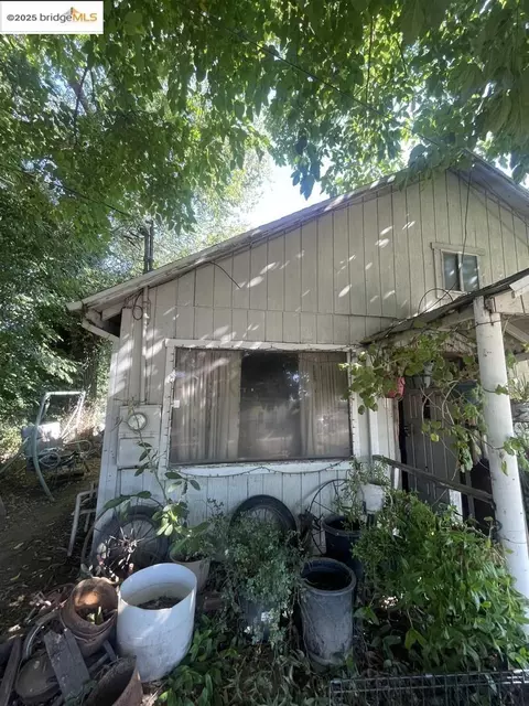 1817 11th Ave, Olivehurst, CA 95961 photo 1