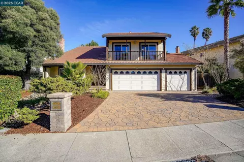 1217 Pinecrest Dr, Concord, CA 94521 photo 1
