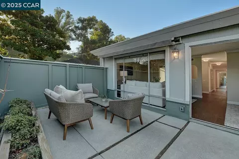 1117 Stanley Dollar Dr #4, Walnut Creek, CA 94595