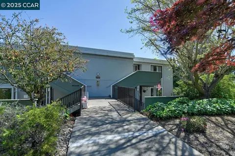 2025 Oakmont Way #7, Walnut Creek, CA 94595