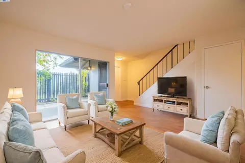 1814 Chinquapin Ct #D, Concord, CA 94519