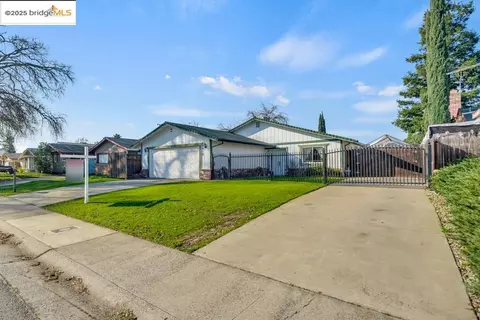 6916 Tierra Green Way, Sacramento, CA 95828