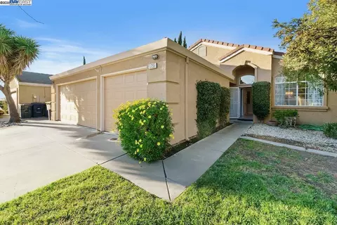1755 Lavelle Smith Dr, Tracy, CA 95376