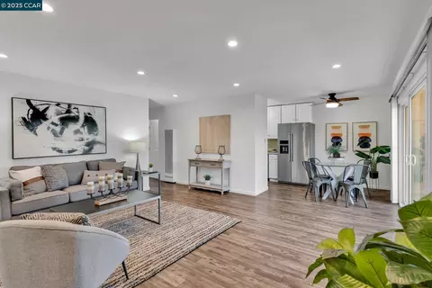 2600 Jones Rd #18, Walnut Creek, CA 94597