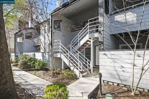 3193 Wayside Plz #31, Walnut Creek, CA 94597